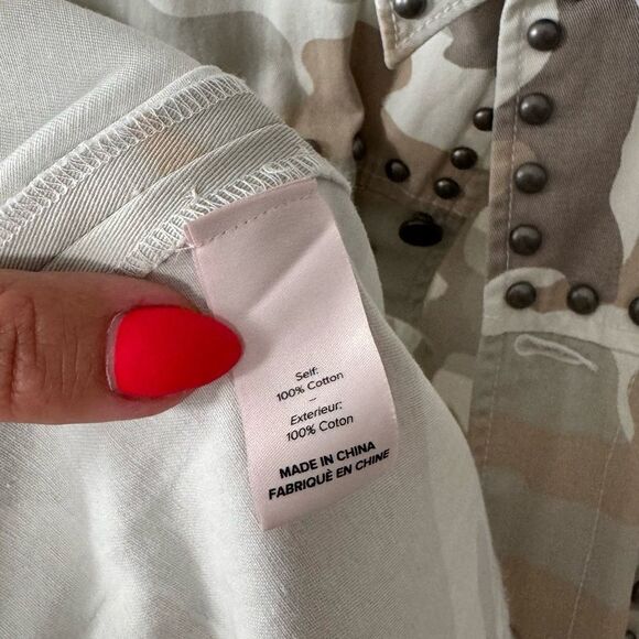 ⭕️ Cinq à Sept Chiara Camo Studded Jacket Women’s - Picture 13 of 14